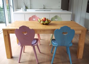 Bulthaup Küche B1 mit Holzstühlen