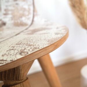 Herzerlstuhl im Shabby Chic Look Sitzfläche Details