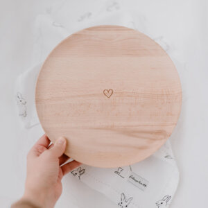 Platzteller aus Holz im Scandi Style