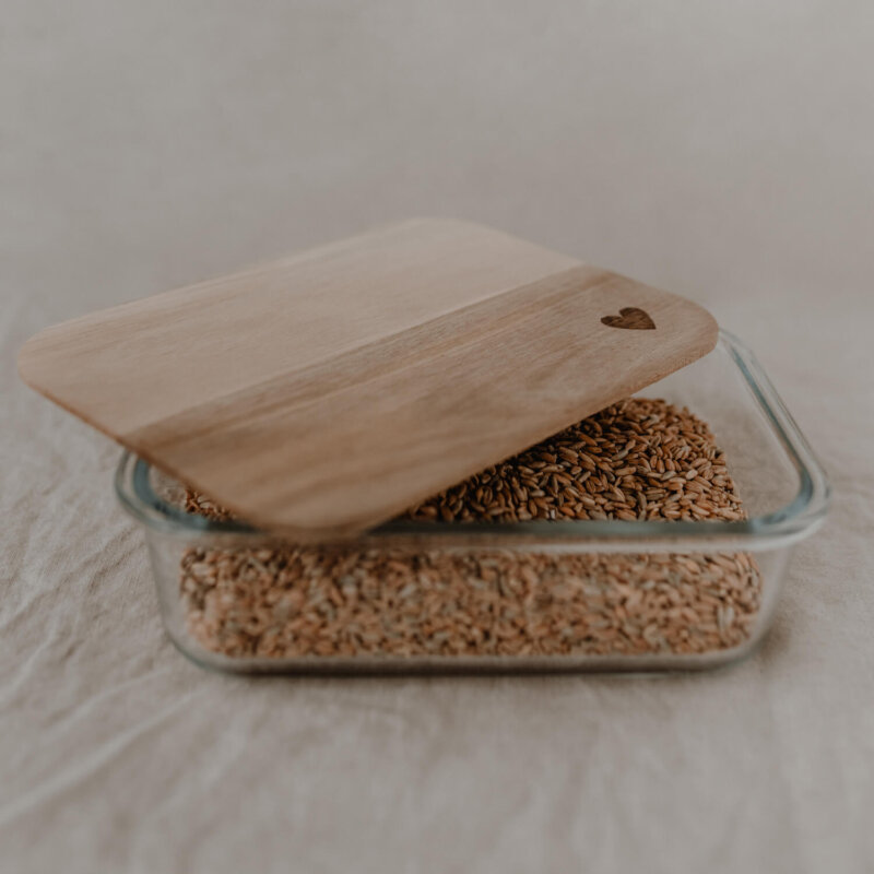 Vorratsbehälter mit Herz und Holzdeckel