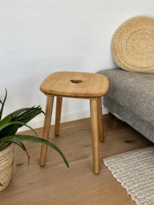 Herzerlhocker_Beistellhocker_Eiche