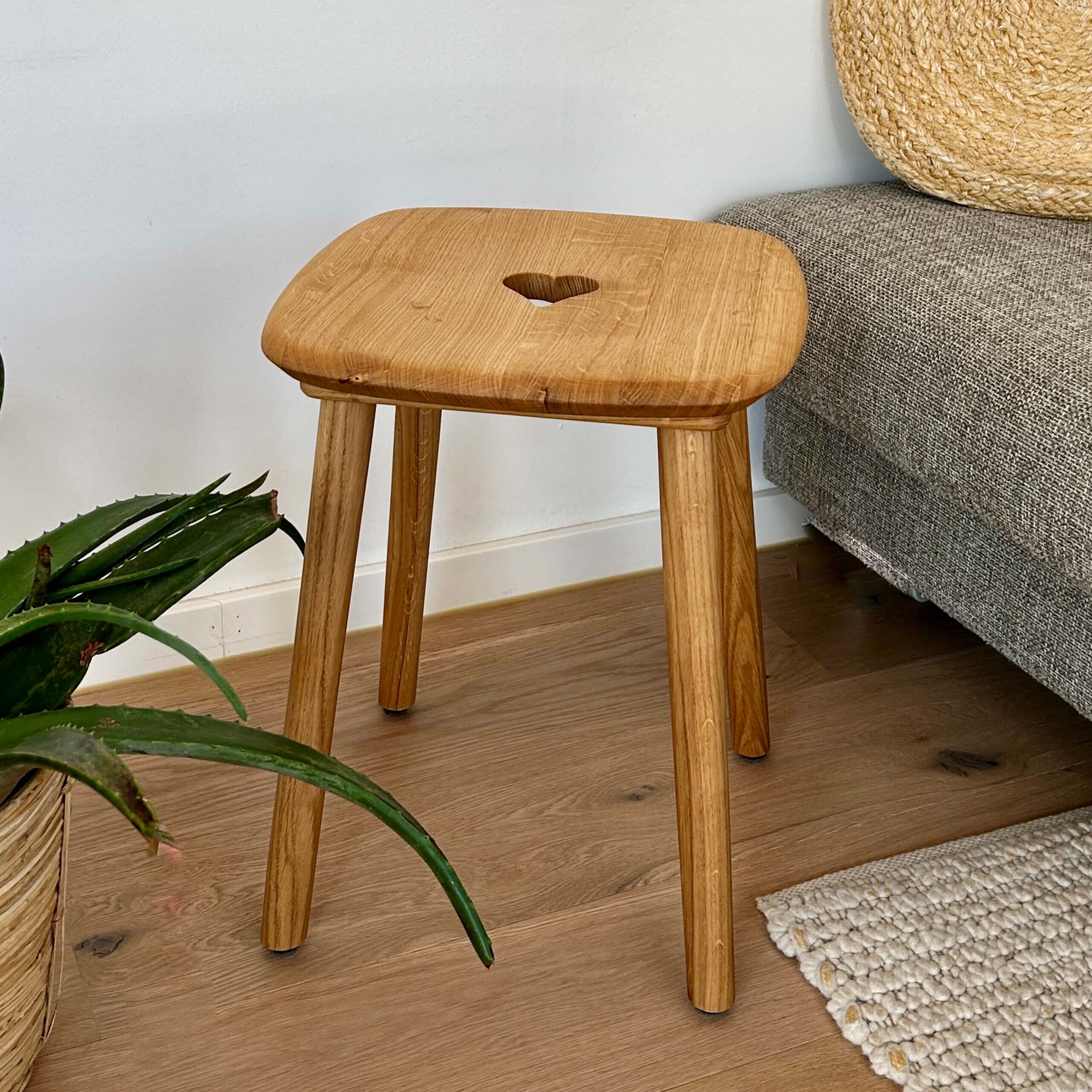 Scandi Design Hocker Eiche massiv